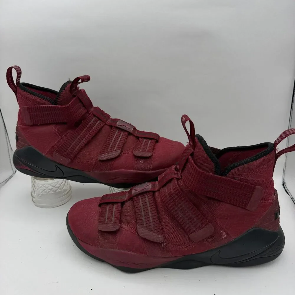 Nike LeBron Soldier XI 11 Team Red Burgundy Basketball Shoes Men's Size 10 89764